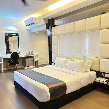 The Sterling Boutique Hotel Melaka Exterior photo